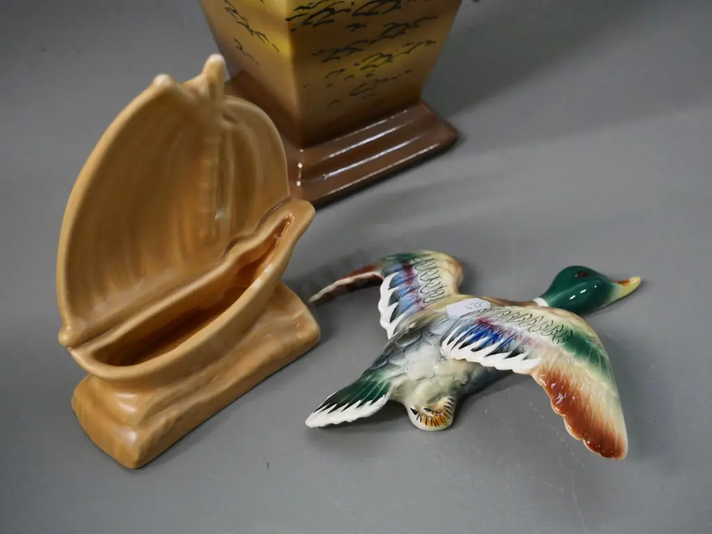 large Dutch theme Falconware handled vase H-365, a Sylvac yacht vase and unmarked flying wall duck Image 1++
