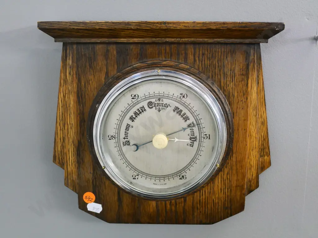 deco English oak-cased wall barometer H-230 W-260 Image 1++