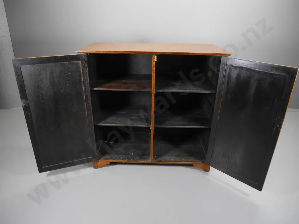 deco oak 2-door storage cabinet with adjustable internal shelves & brass drop handles, no key H-1220 W-1280 D-620 Image 1++