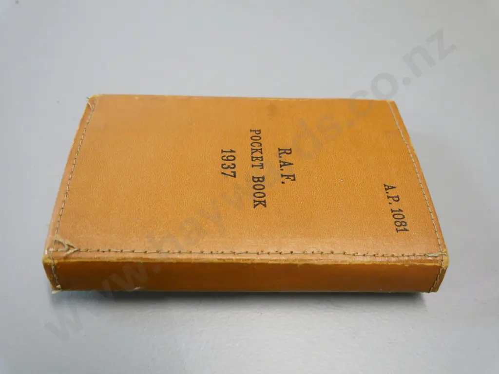 1939 reprint of 1937 RAF Pocket Handbook Image 1++