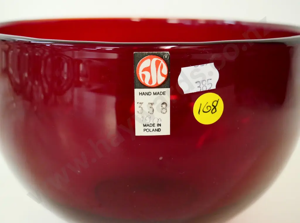 heavy red art glass vase - "Hand made in Poland" on sticker H-130 Diameter 200 Image 1++