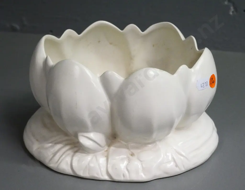 Clarice Cliff water lily float bowl H-120 L-210 Image 1++