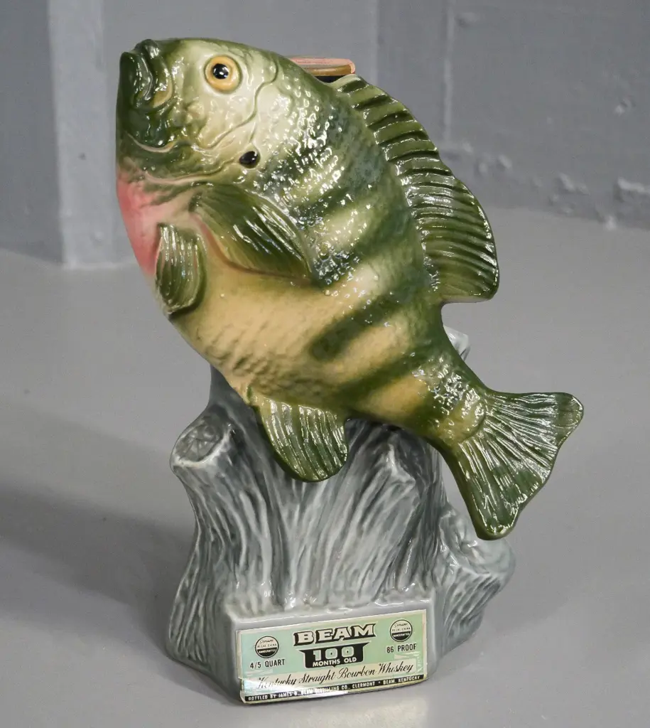 sealed Jim Beam leaping fish decanter - National Freshwater Fishing Hall of Fame label Image 1++
