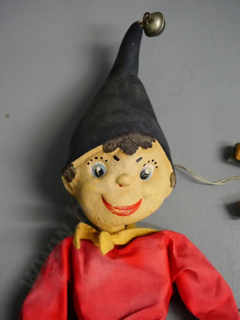 composite & wood Noddy marionette puppet, damage to one hand, strings a bit tangled H-360 Image 1++