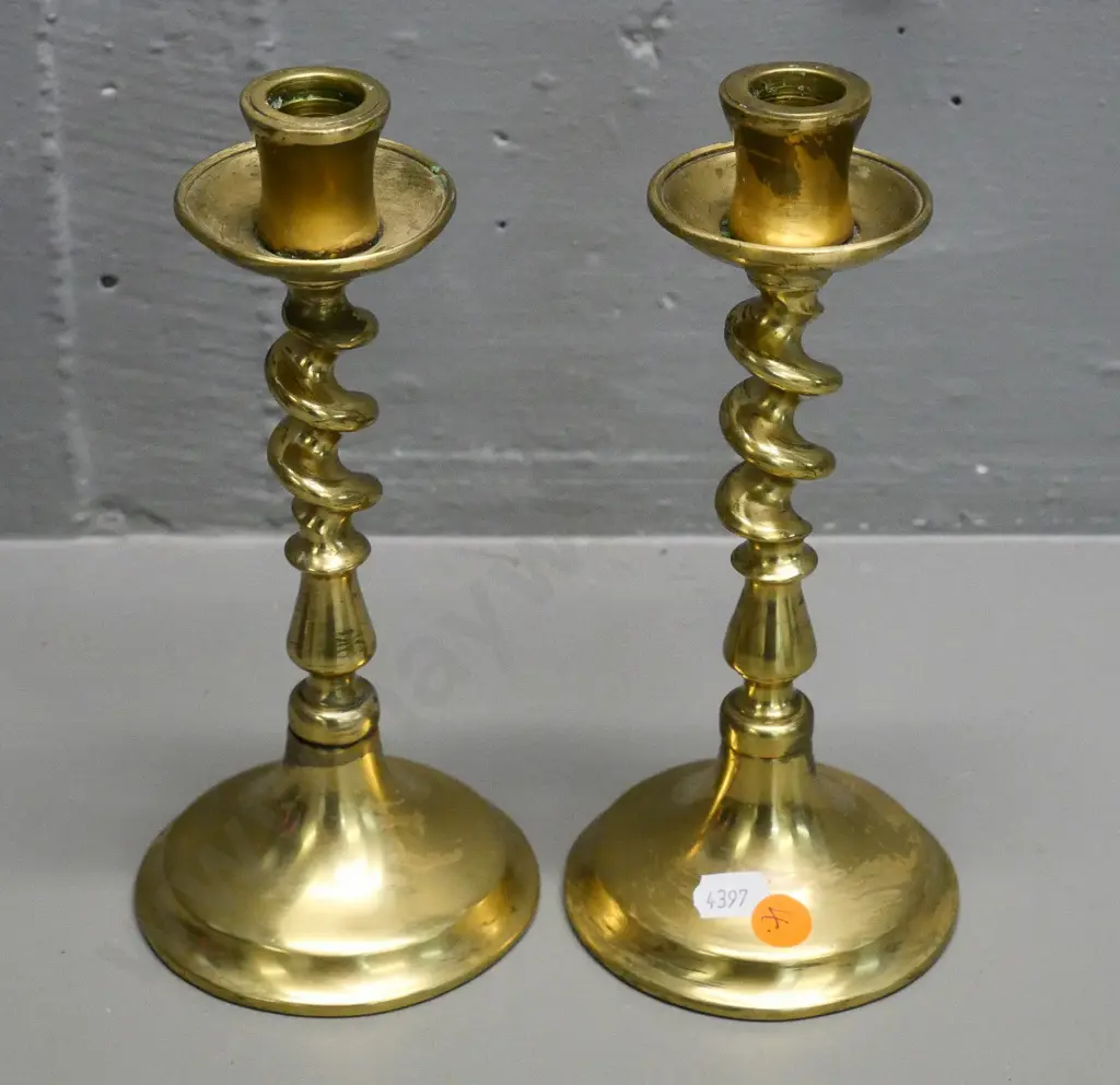 pair of brass barley twist candlesticks H-210 Image 1++