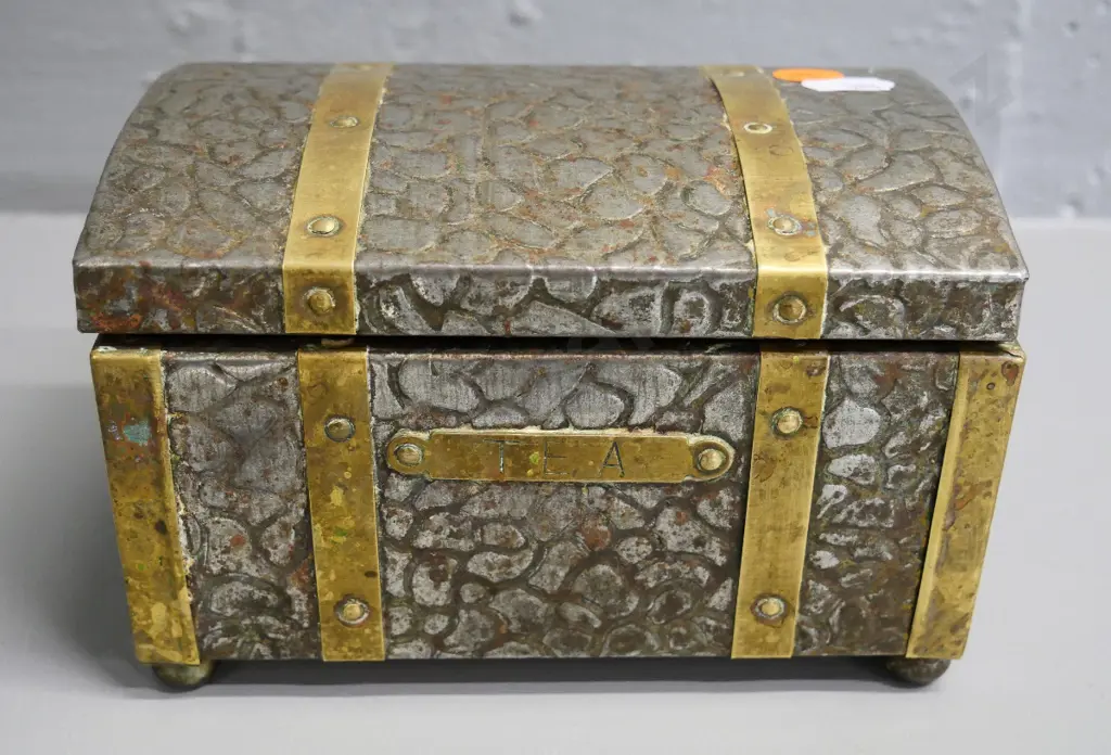 brass and silver metal covered wooden tea caddy with tin lining - H-100 W-150  D-100 Image 1++