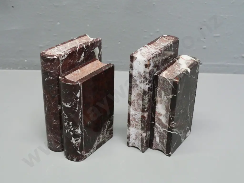pair of marble book-shaped book-ends H-140 Image 1++