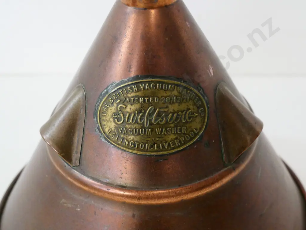 vintage copper British Vacuum Washer Co. "Swiftsure" vacuum washer - needs new handle H-200 D-240 Image 1++
