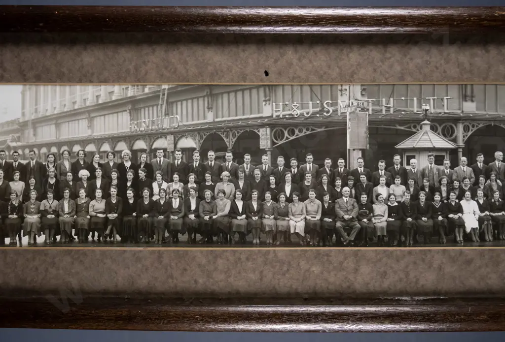 framed black & white panoramic photograph - H & J Smith Invercargill H-120 W-550 Image 1++