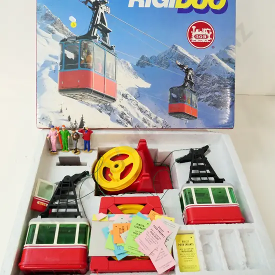 Rigiduo toy ski-hill gondola set with 2 gondola cars, 4 figures, paper tickets  (untested, no returns)