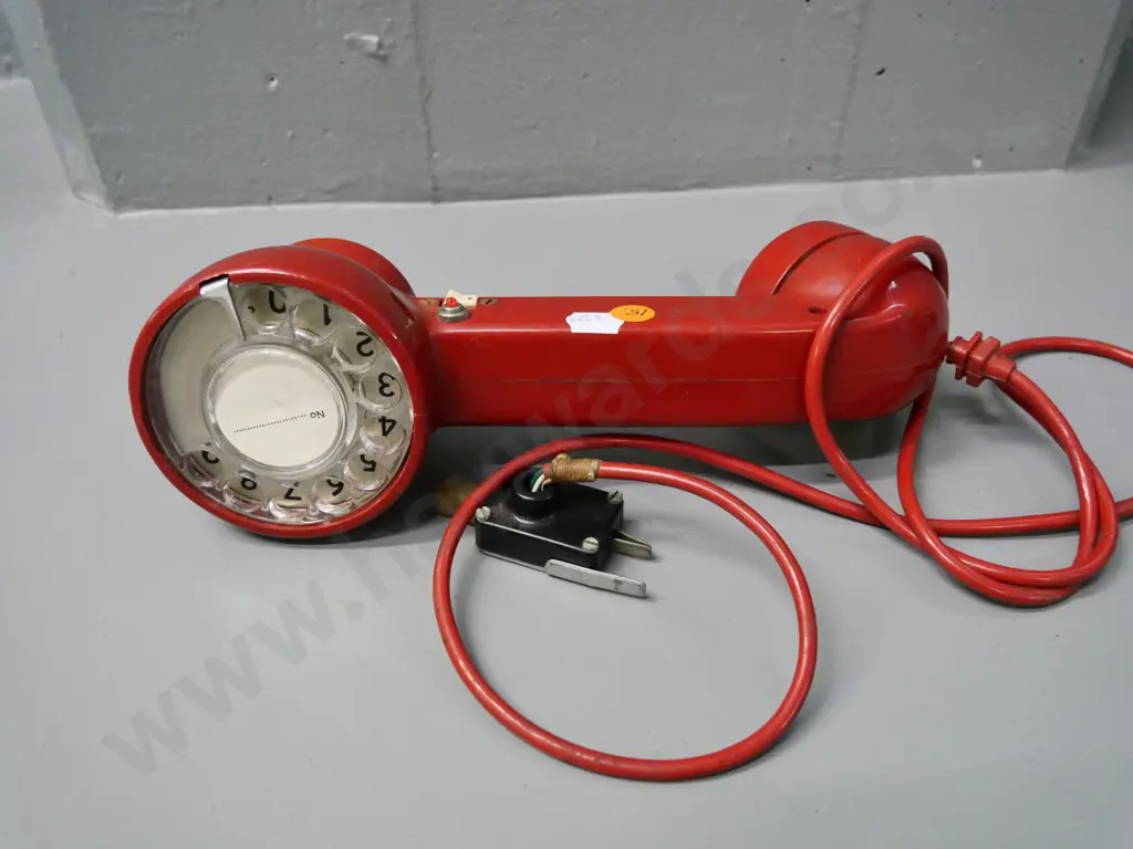retro red handset / dial telephone - damage to button and to cord attachment joint .L-270 Image 1++