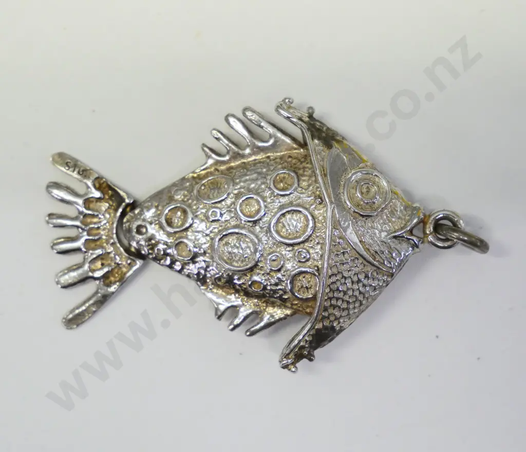 silver fish pendant stamped stg no chain Image 1++