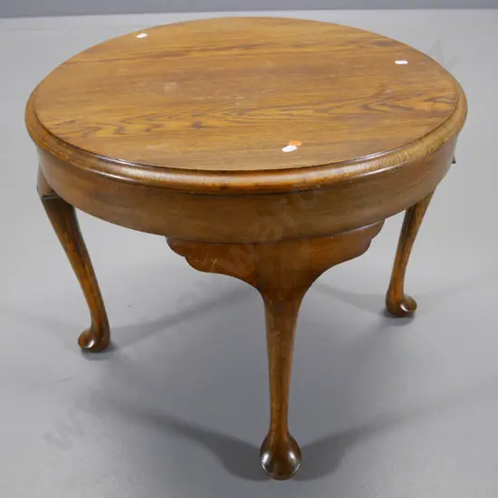 deco oak cab-leg round coffee table - slight marking to top H-490 Diameter 590