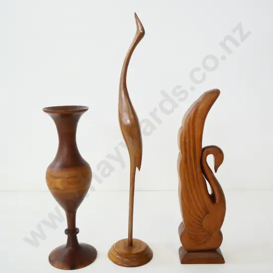 3 retro wooden items - vase, stylised dove, and heron H-490