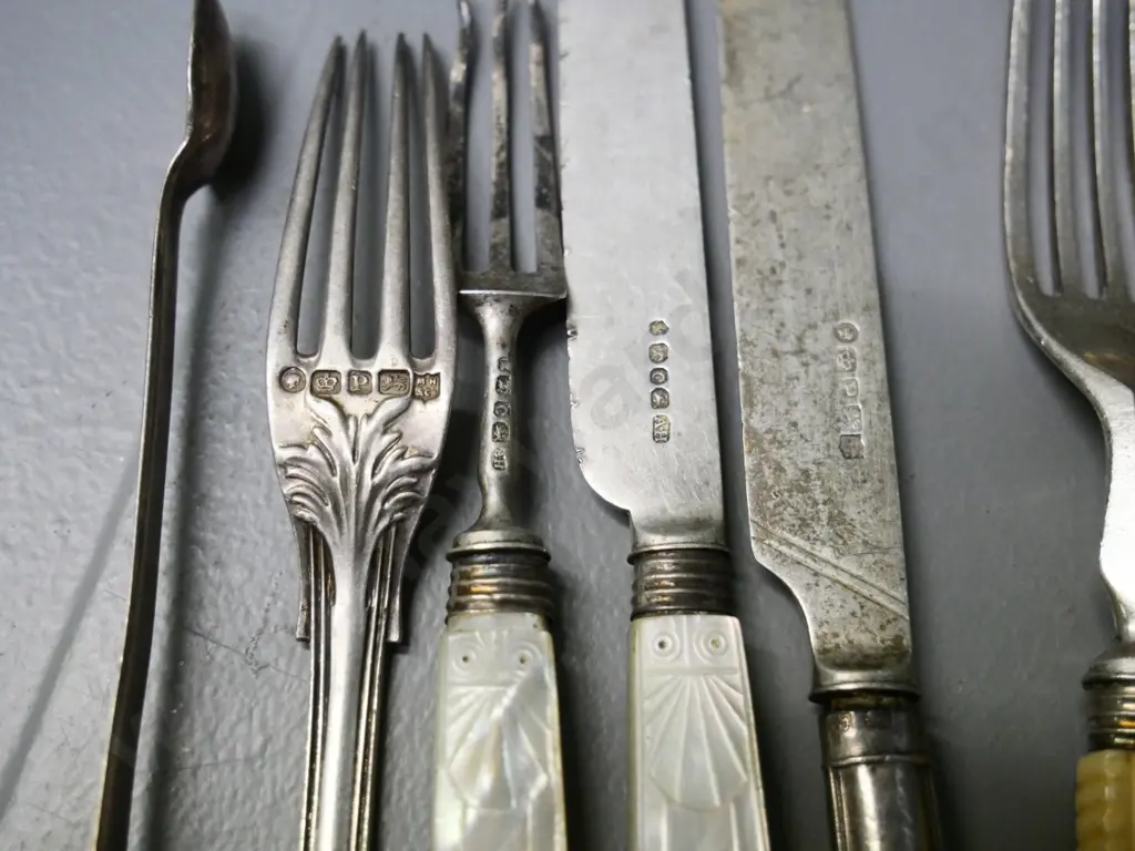 assorted vintage cutlery - some with mother of pearl, bone or composite handles - 5 pieces are sterling Image 1++