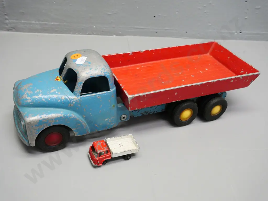 Fun Ho large tip truck w/2 mismatched wheels L-350 and small Fun Ho Bedford (in office) - wear and tear to both Image 1++