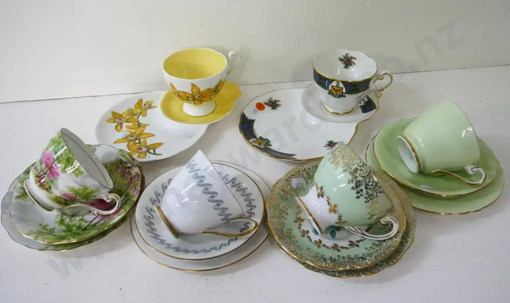 4 trios and 2 tennis sets - Royal Albert, Aynsley, Royal Standard, etc. Image 1++