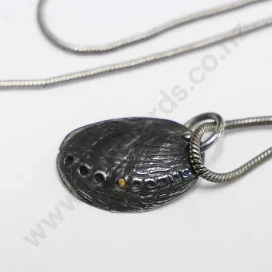 shell pendant chain stamped 925