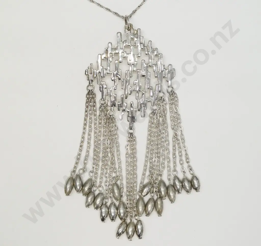 silver pendant Image 1++