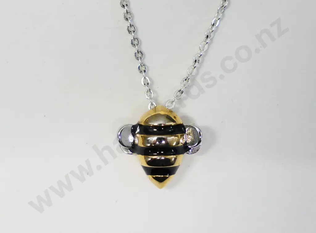 bumble bee necklace no markings Image 1++