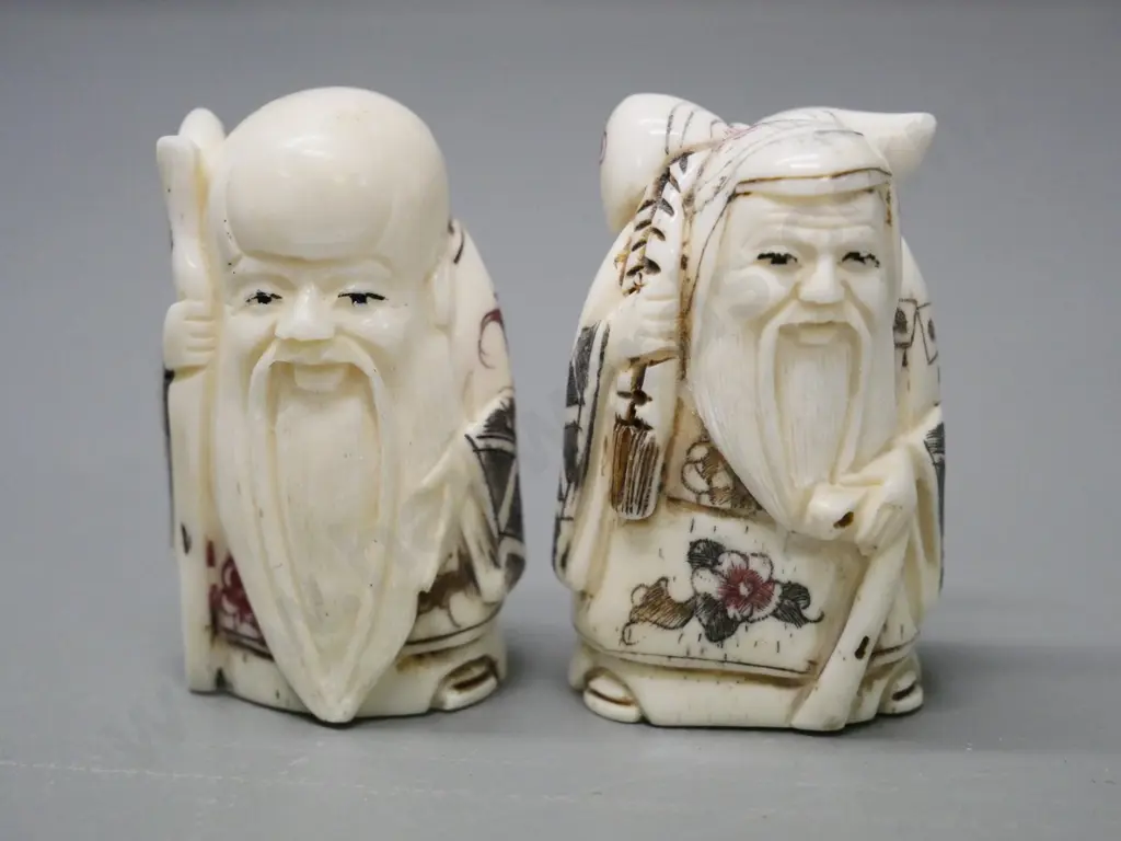 2 small composite Japanese figurines H-60 Image 1++