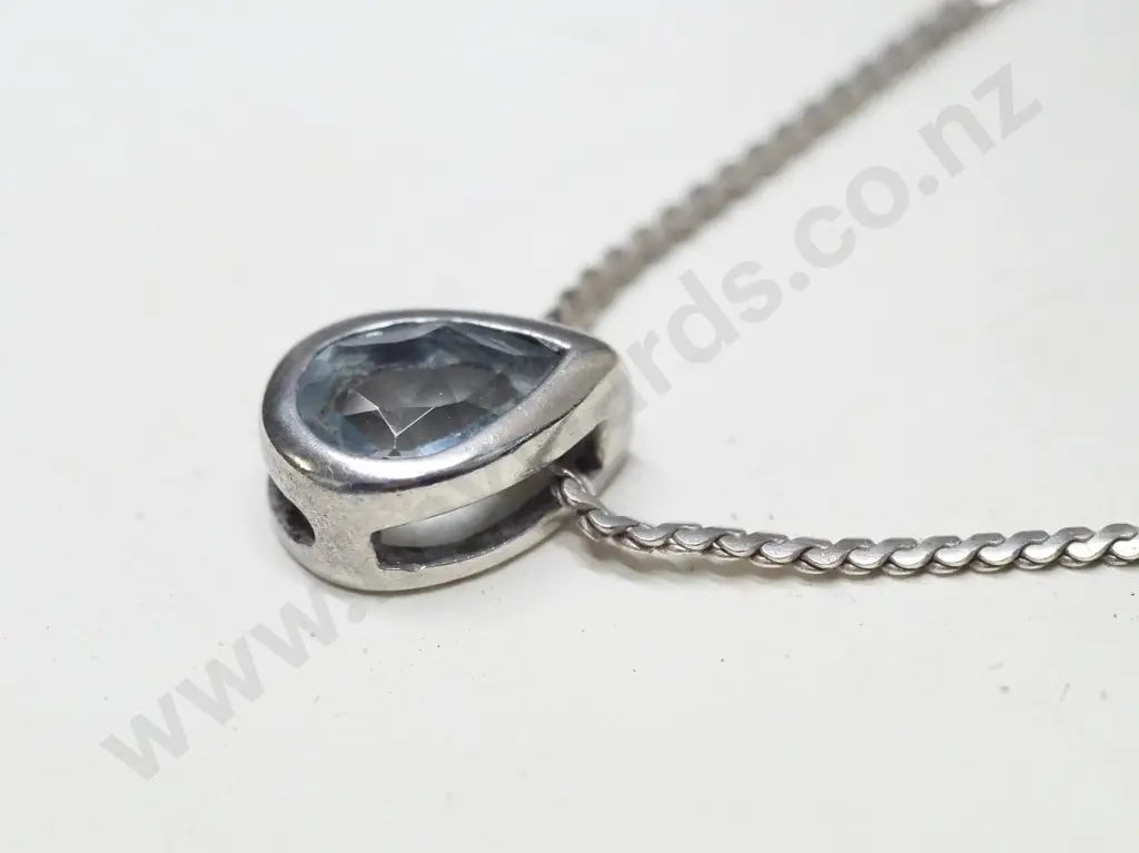 silver & aquarmarine pendant stamped 925 Image 1++