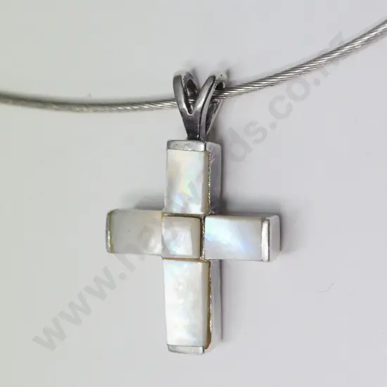 silver & mother of pearl cross stamped 925