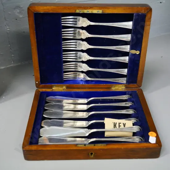 wood-cased set of EPNS fish forks and knives - lockable, includes key