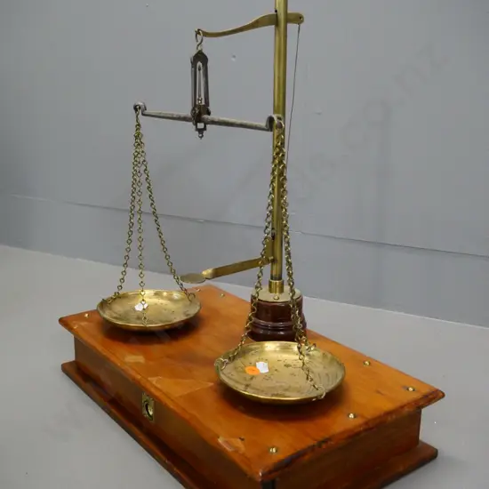 antique set of Avery balance scales - brass hardware on wooden base with drawer - no weights.