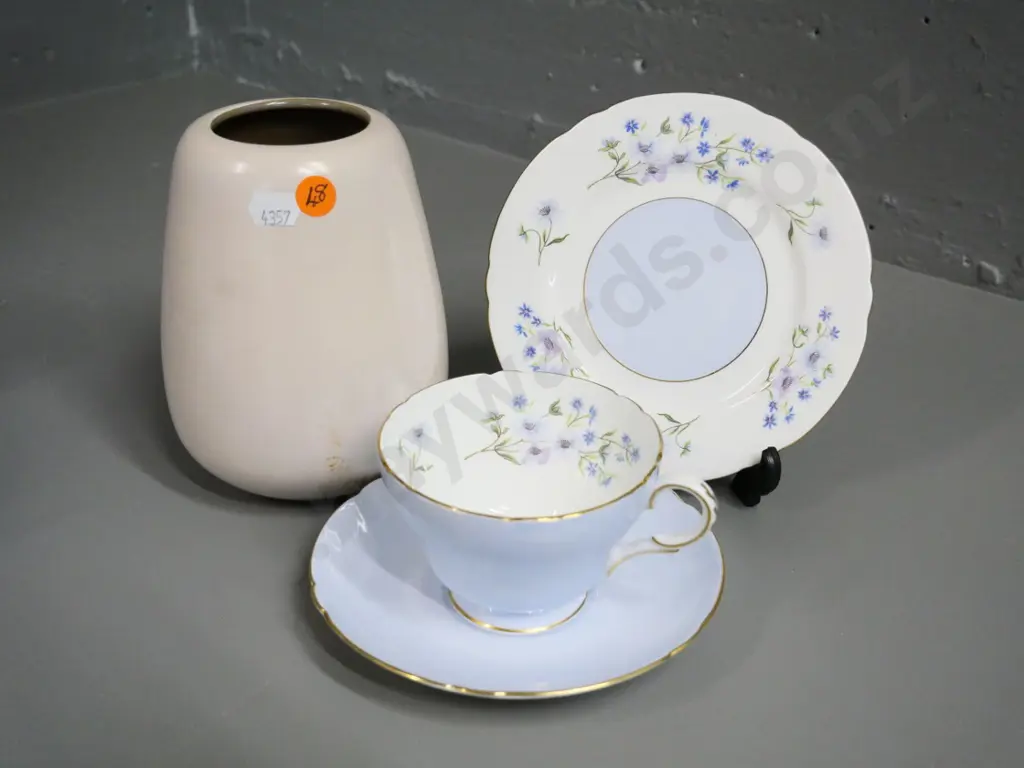 fawn and brown Poole vase H-160 and a Shelley trio Image 1++