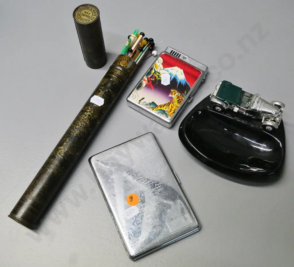 Lesney vintage car ashtray, NZ map theme cigarette case, Japanese theme cigarette case w/lighter, vintage wax taper tin Image 1++