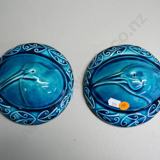 2 Bob Steiner pottery New Zealand bird plaques H-110 W-120