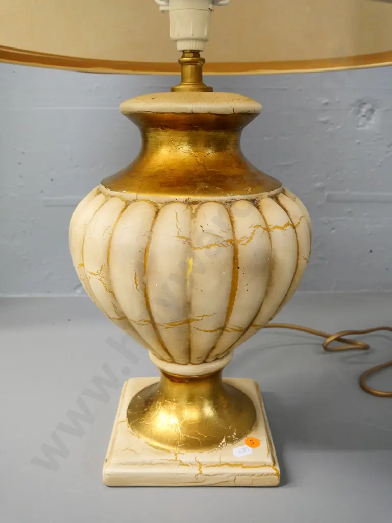 contemporary ceramic gilt and crazed finish lamp H-640 including shade Image 1++