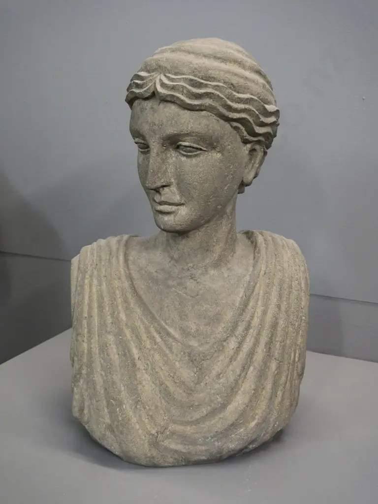 composite faux-stone classical style bust H-520 W-310 D-130 Image 1++