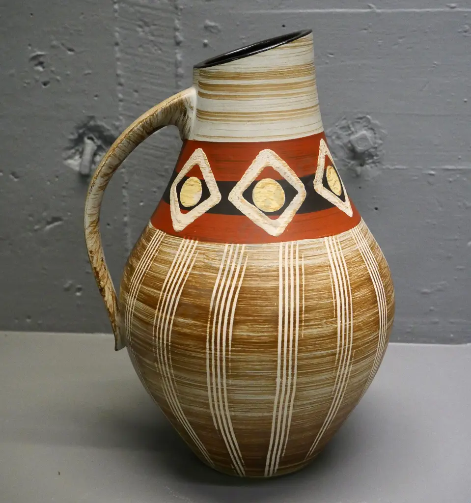 matte glaze German pottery vase H-310 Image 1++