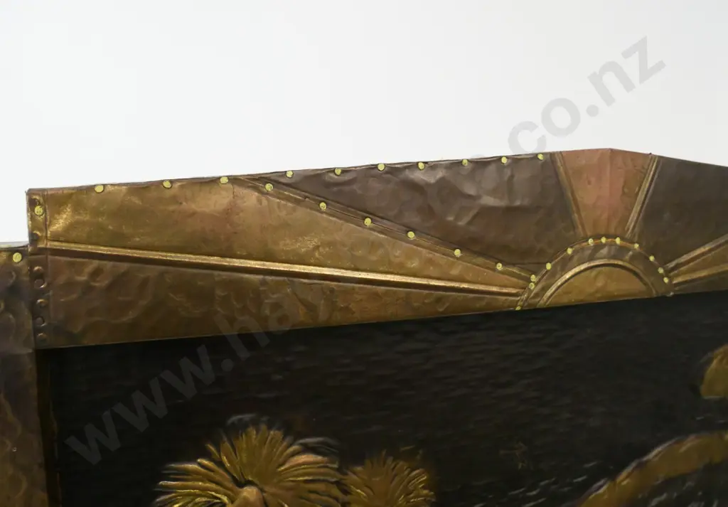beaten brass fire screen with retriever dog theme - by A.T. Hart, Dunedin H-660 W-780 Repairs with non-matching tacks Image 1++