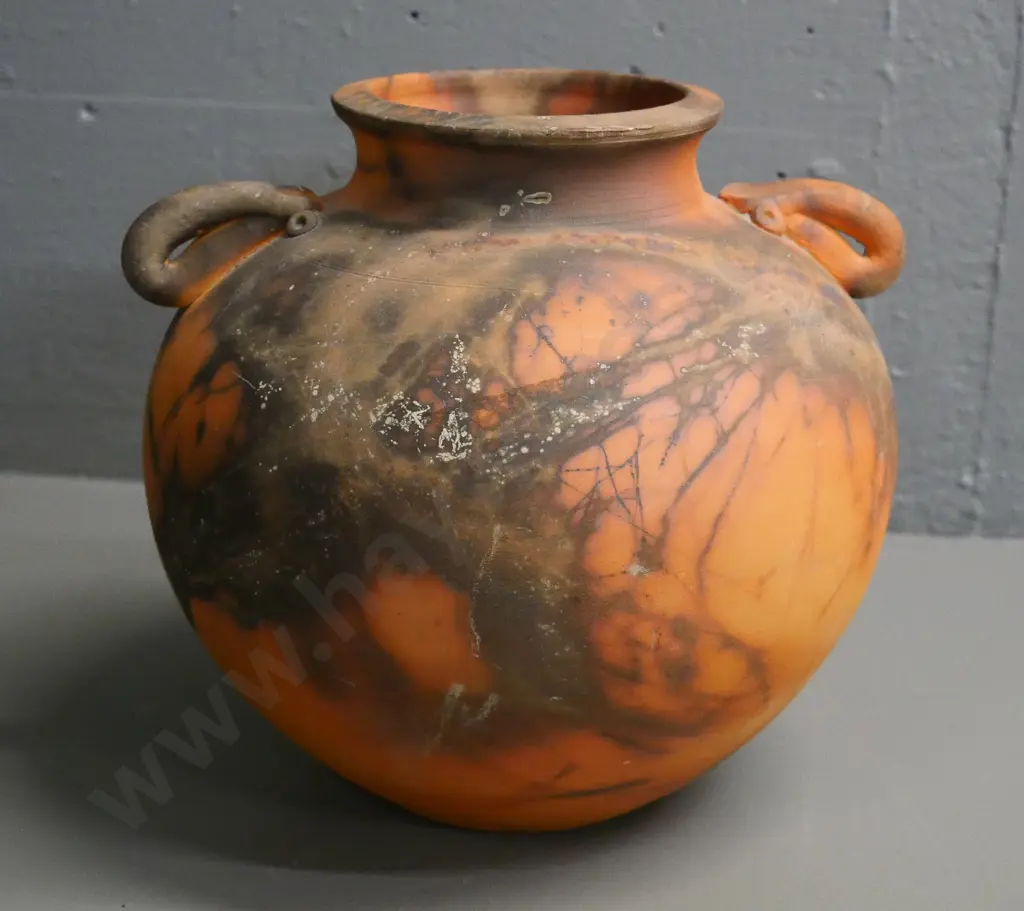 Paul Hemara New Zealand studio pottery matte finish urn vase H-250 Image 1++