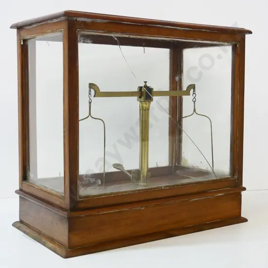 Avery precision balance scales in glazed wooden cabinet, with drawer and weights - crack to back glass panel H-290 W-300