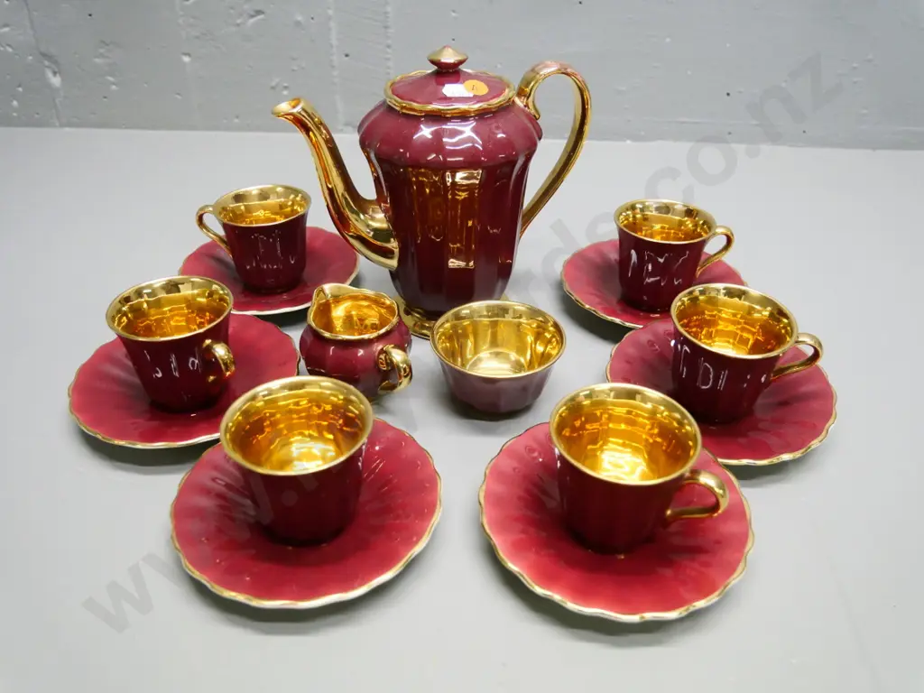 Wade maroon and gilt coffee set Image 1++