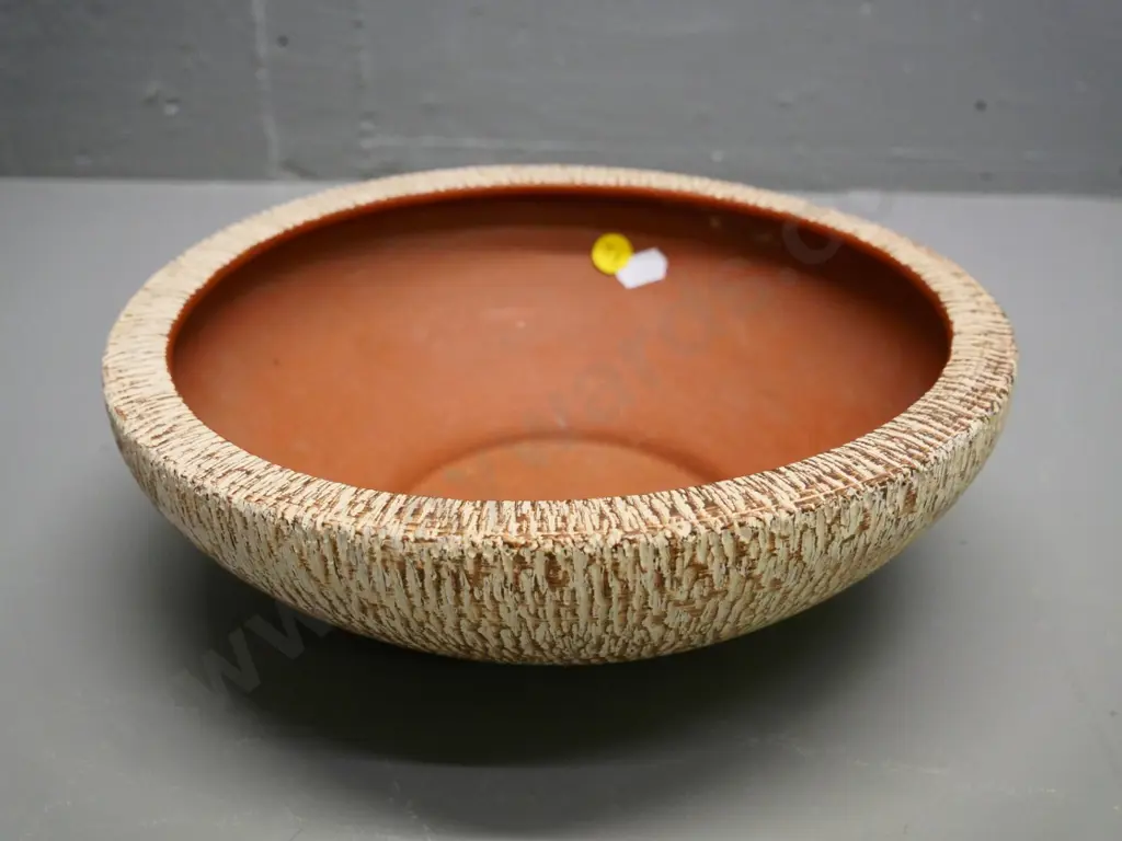 German pottery bowl - terracotta with incised finish No. 2132-5 Diameter 260 Image 1++