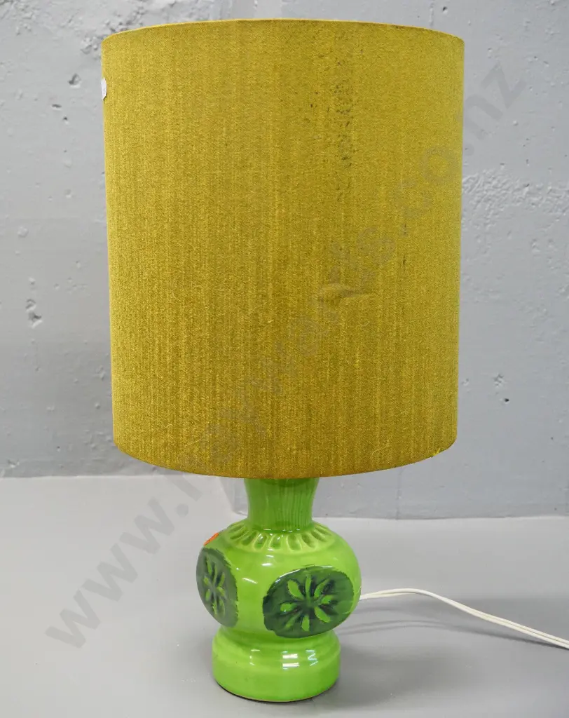 small retro green ceramic table lamp H-430 including shade, ceramic section H-200 Image 1++