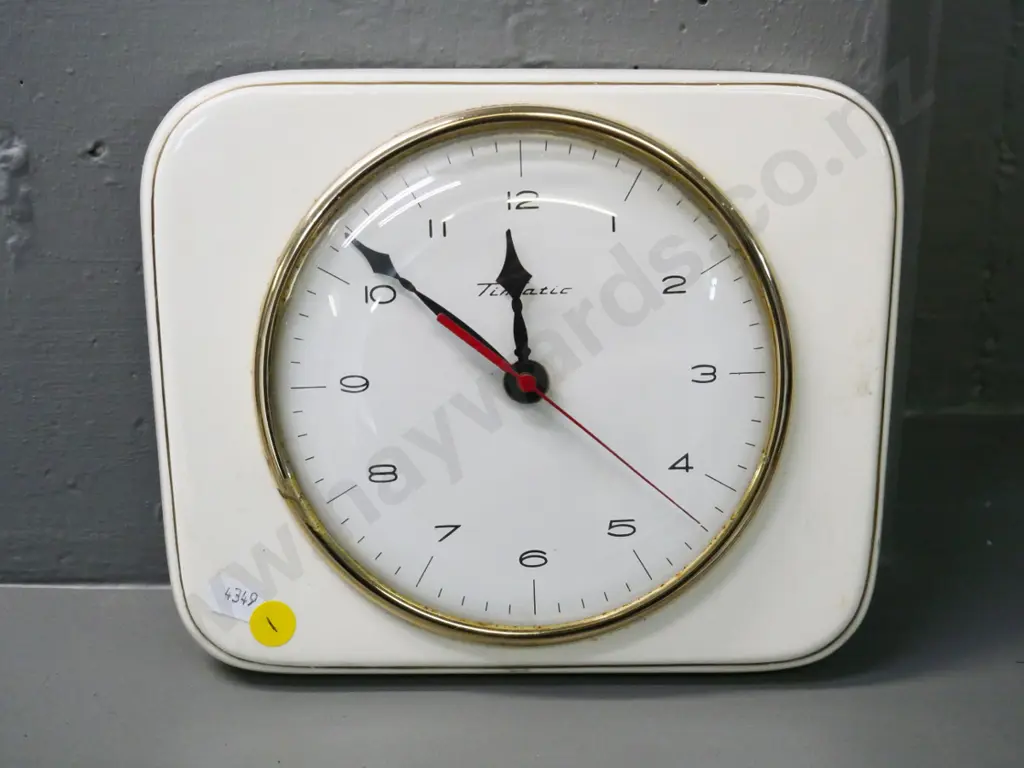 Timatic porcelain wall clock with quartz battery movement H-200 W-220 Image 1++