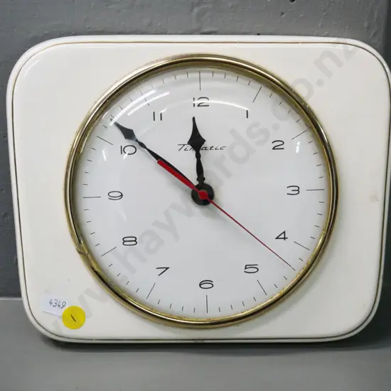Timatic porcelain wall clock with quartz battery movement H-200 W-220