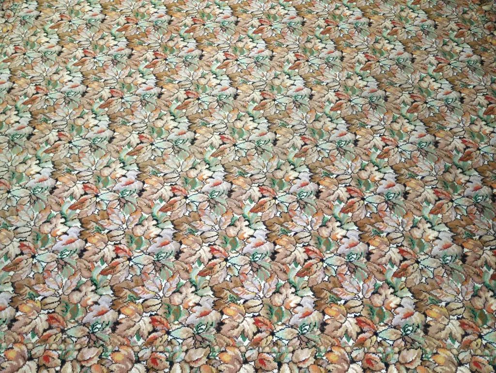 Large 1940s floor mat - autumn leaves pattern L-3100 W-3170 Image 1++