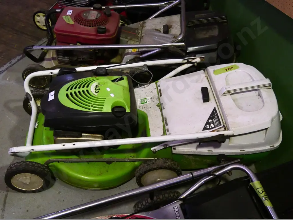 Viking 4-stroke lawnmower - untested - as-is, no returns Image 1++