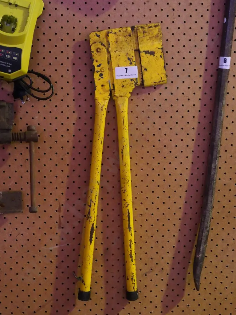 fibre-board cutters Image 1++