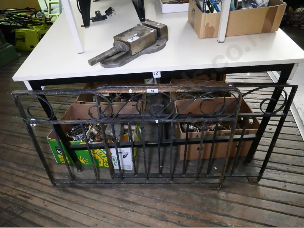 pair of wrought metal balustrade each H-660 W-1000 Image 1++