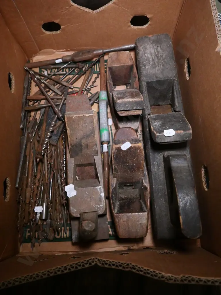 box of wooden planes, auger drill bits Image 1++