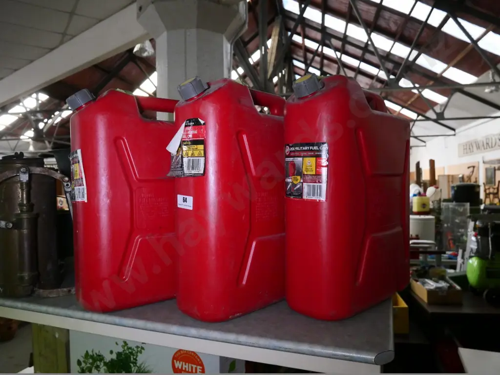 3 red plastic 20l fuel containers Image 1++
