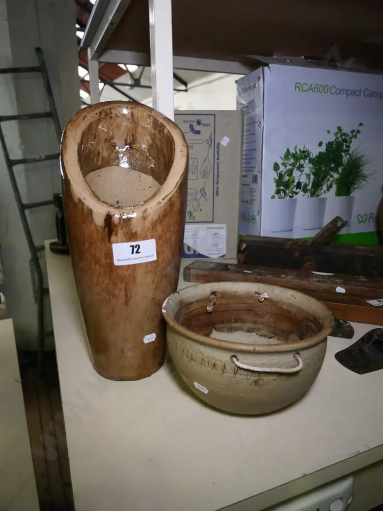 2 garden planters Image 1++